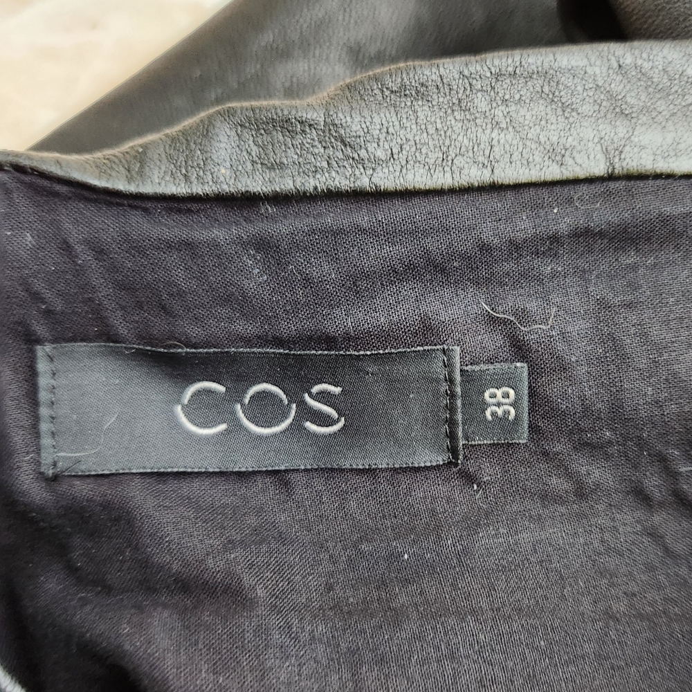 COS Leather Flare Skirt - Picture 3 of 7
